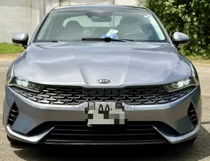 Photo - Kia K5 2022 Gris