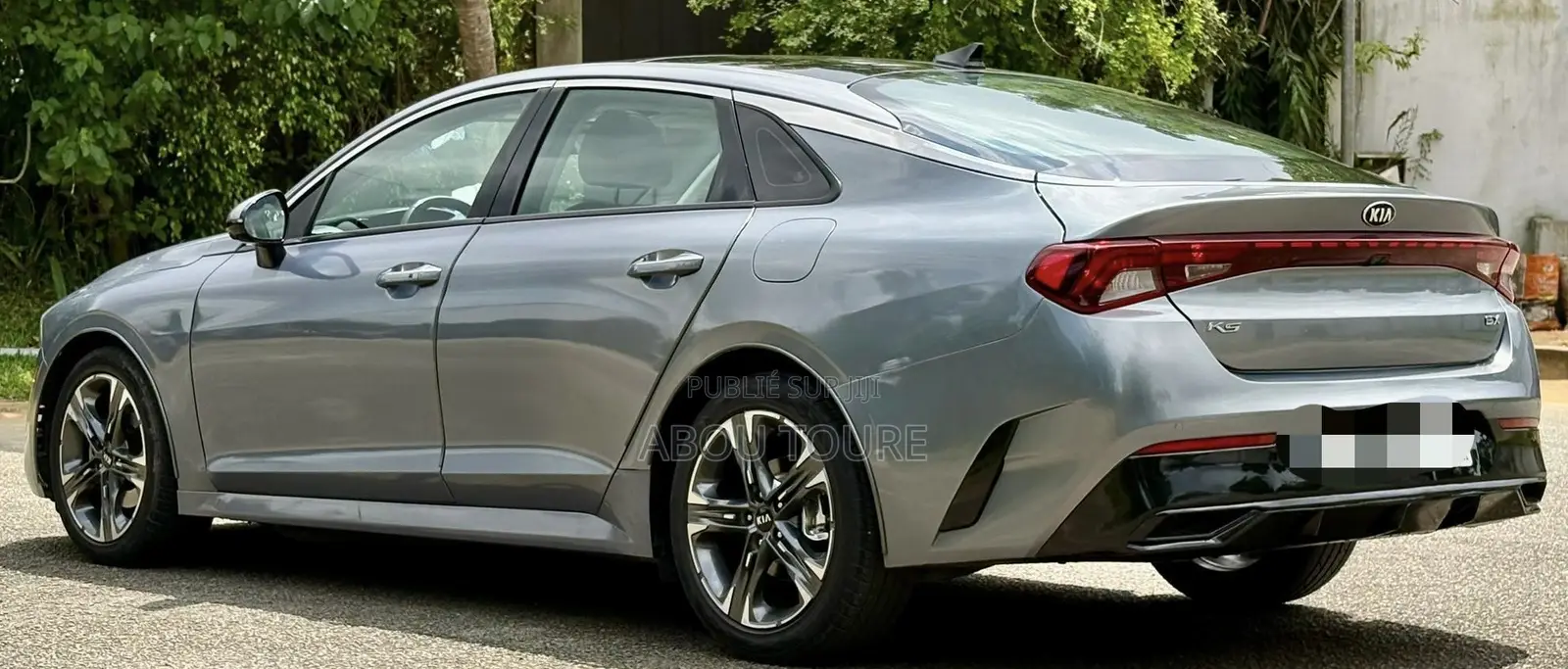 Kia K5 2022 Gris