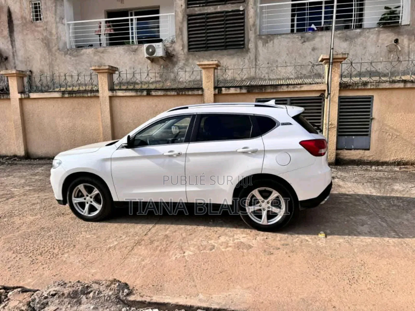 Haval H6 1.5 Hybrid AWD 2020 Blanc cassé