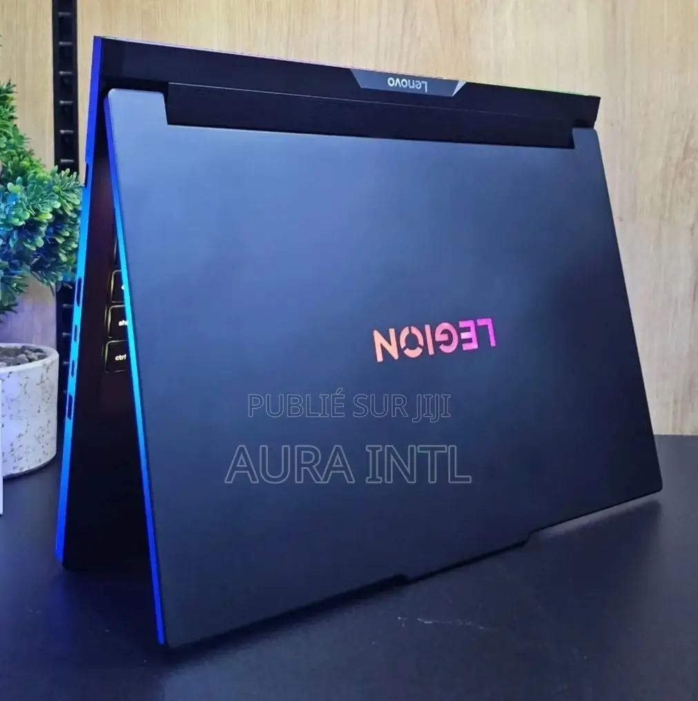 Nouveau Lenovo Legion 7 32GB Intel Core Ultra 9 SSD 1T