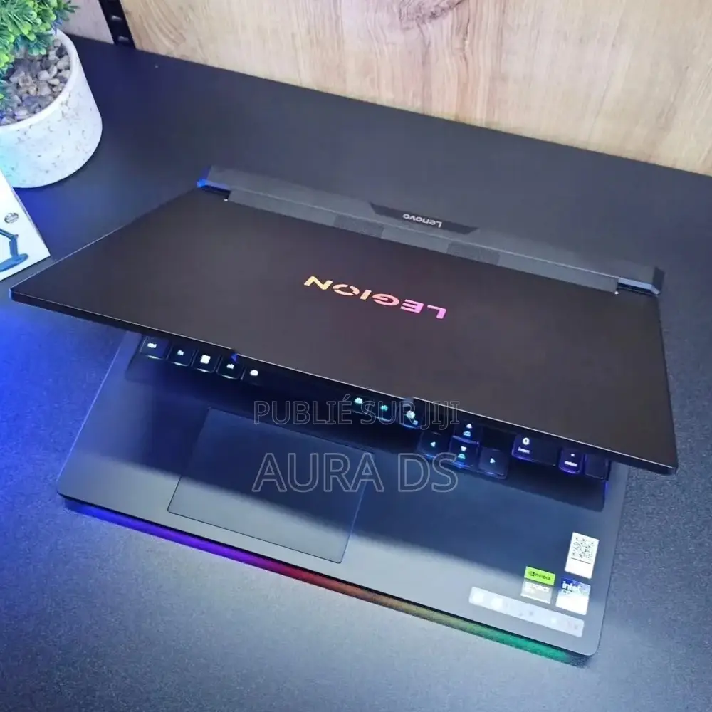 Neuf Ordinateur Portable Lenovo Legion 7 32GB Intel Core Ultra 9 SSD 1T