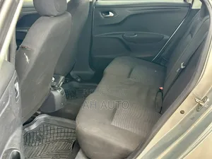 Peugeot 301 2016 Blanc