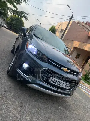 Chevrolet Trax 2021 Gris