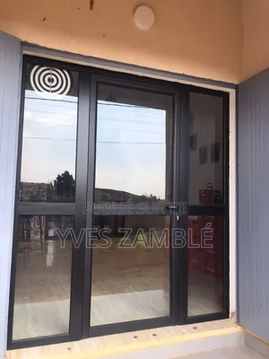 Portes Allu Triplex 8m Dimensions : -L: 2,49 M -L : 2,375 M