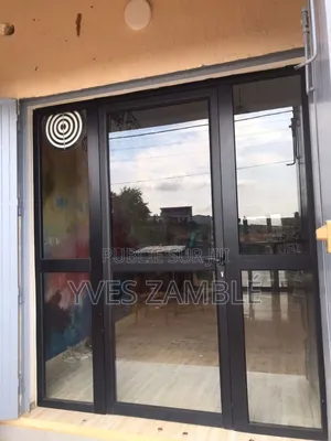 Portes Allu Triplex 8m Dimensions : -L: 2,49 M -L : 2,375 M