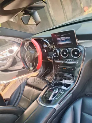 Mercedes-Benz C300 Base 4Matic Sedan AWD (2.0L 4cyl 7A) 2016 Gris