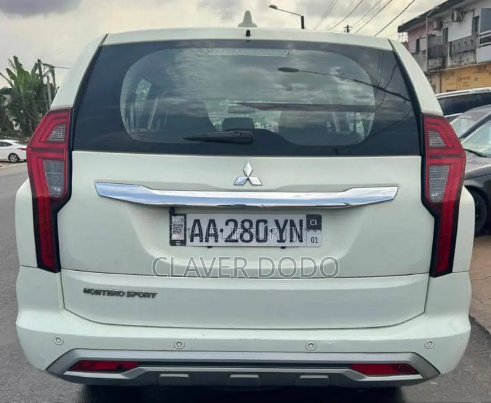 Mitsubishi Montero Sport 2022 Blanc