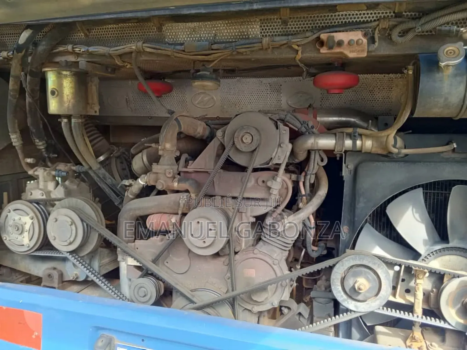 Higer KLQ6896AE42 2014 Blue