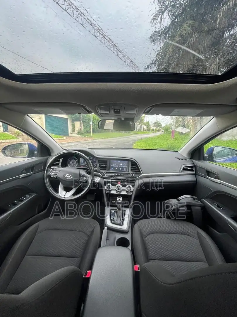 Hyundai Elantra 2020 Blue