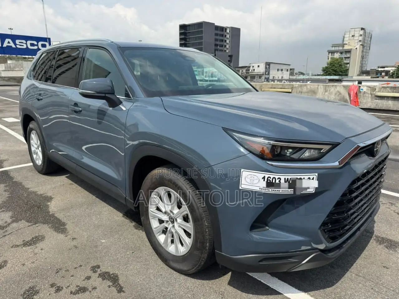 Toyota Highlander Hybrid 2024 Blue
