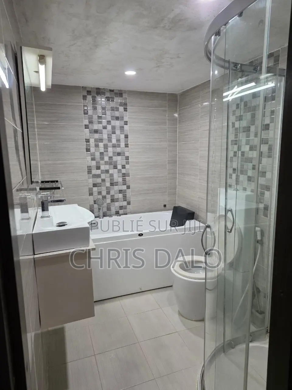 2chbre Appartement dans Location, Cocody à Louer