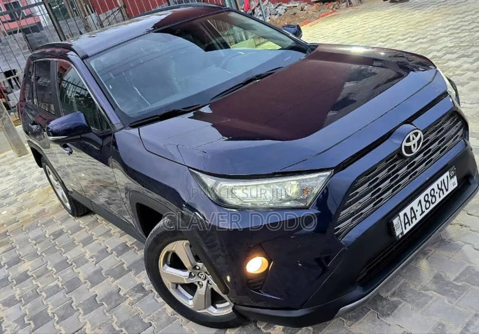 Toyota RAV4 2021 Blue