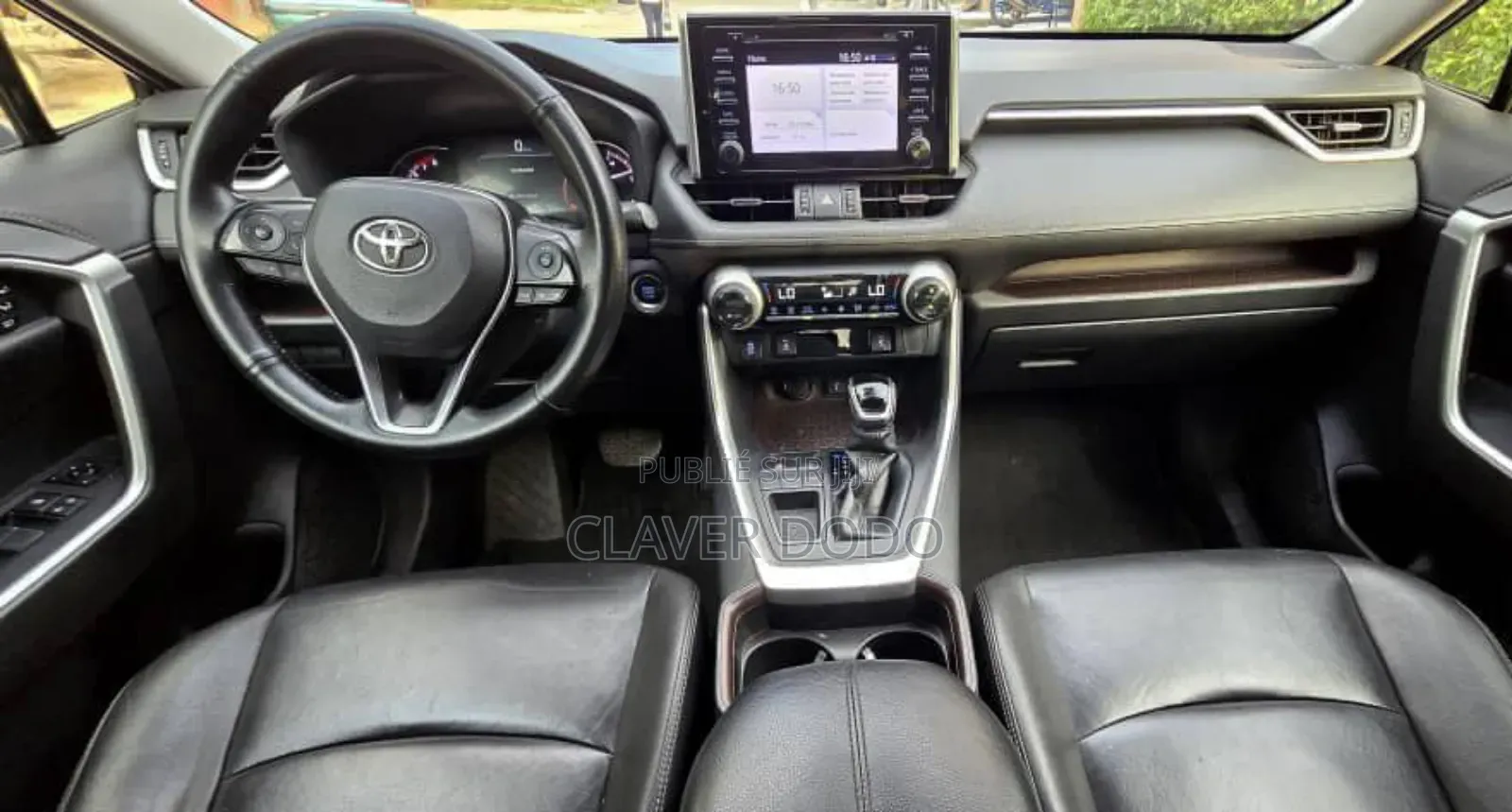 Toyota RAV4 2021 Blue