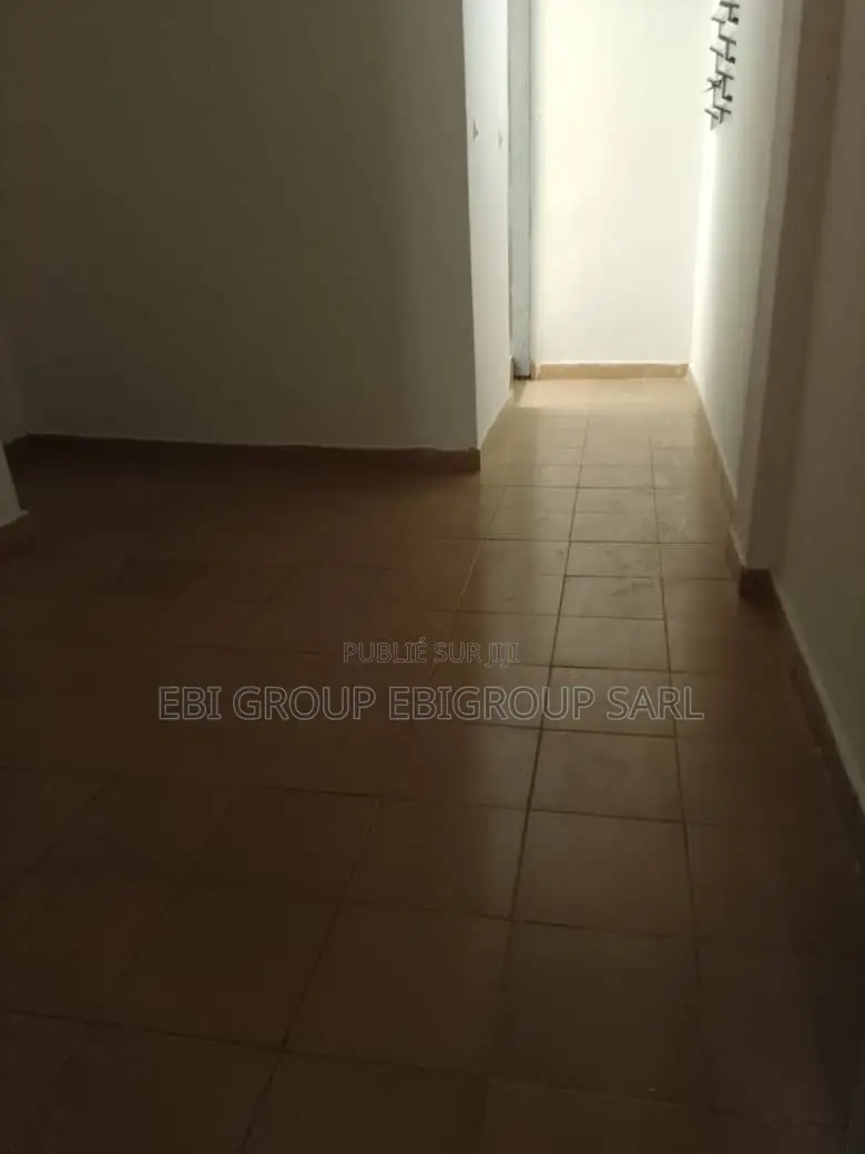 4chbre Duplex dans Ebigroup Sarl, Deux Plateaux à Louer