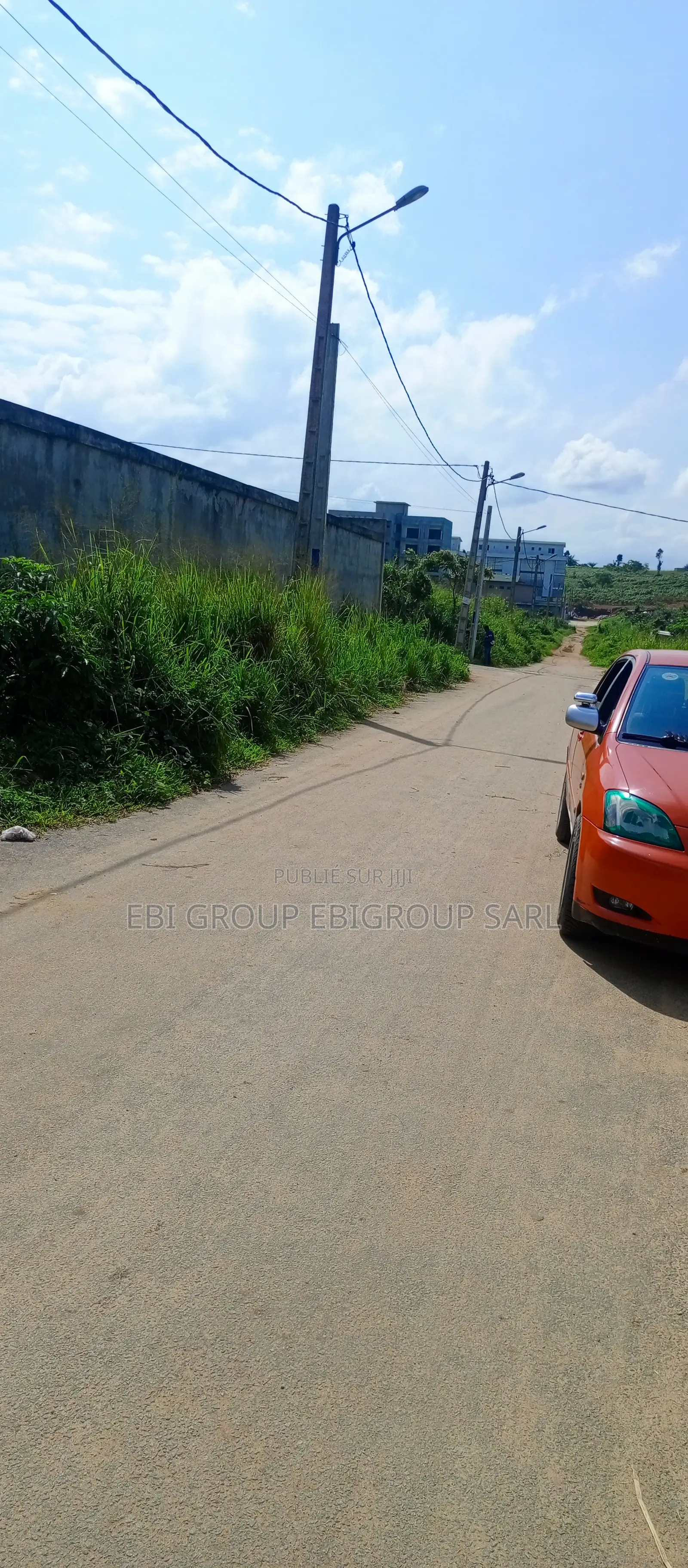 Terrain 600 M2 en Bordure a Louer Bingerville