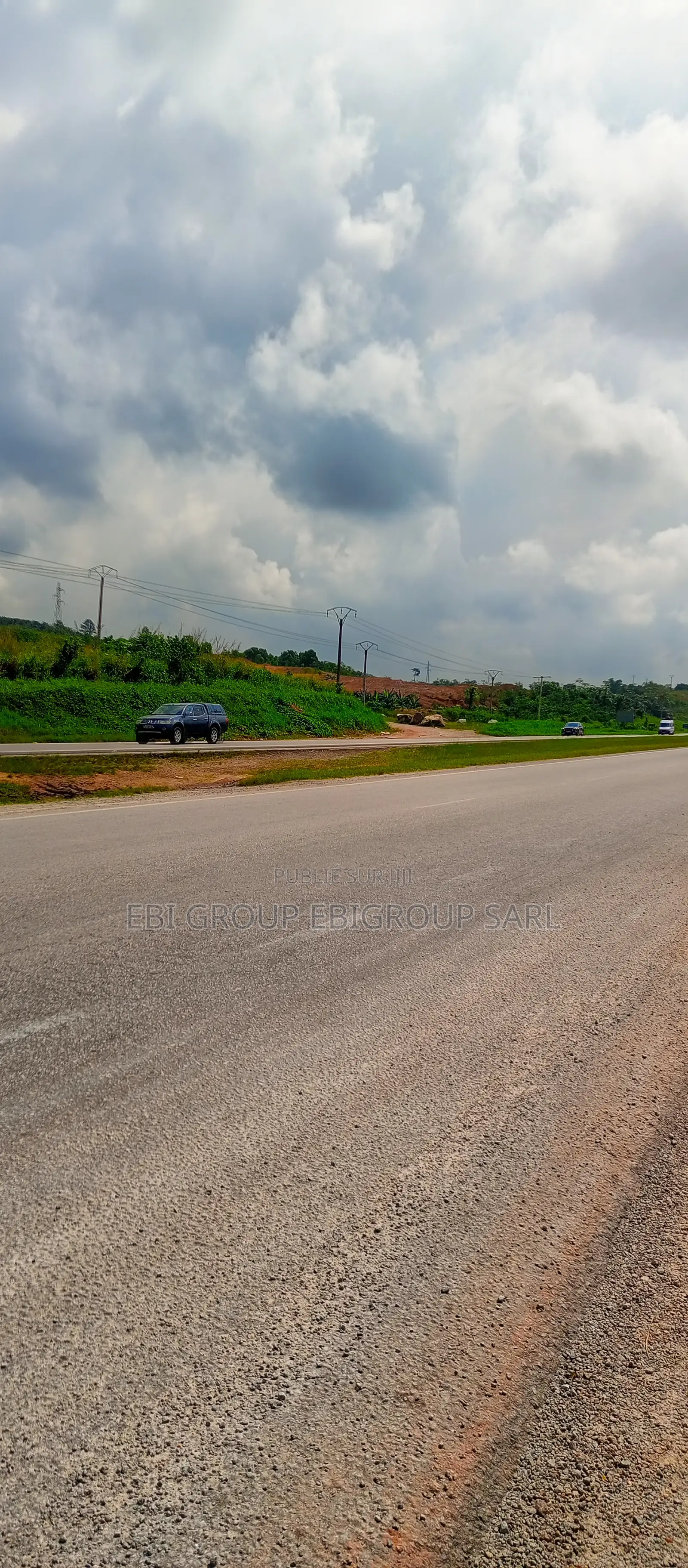 Terrain 1434 M2 Bordure Au Vallon Très Bon