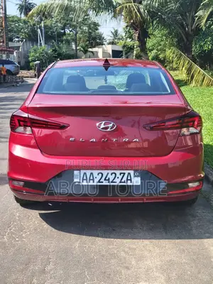 Photo - Hyundai Elantra 2020 Rouge
