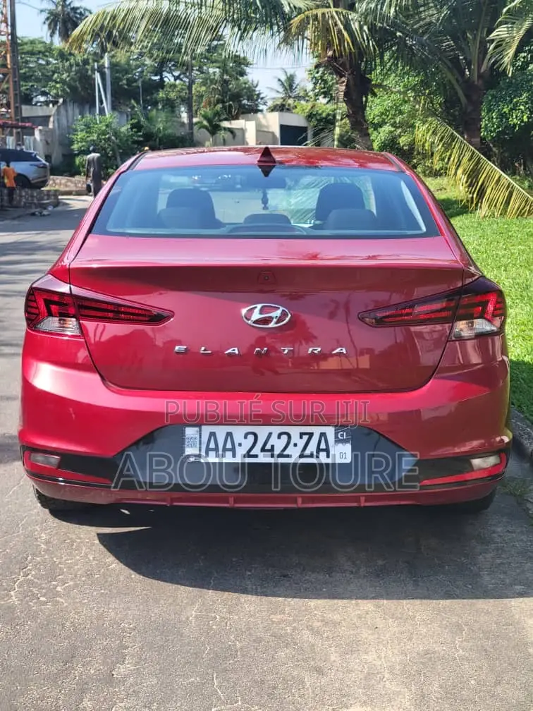Hyundai Elantra 2020 Rouge