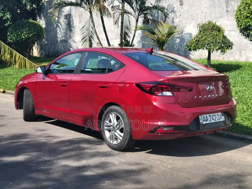 Hyundai Elantra 2020 Rouge