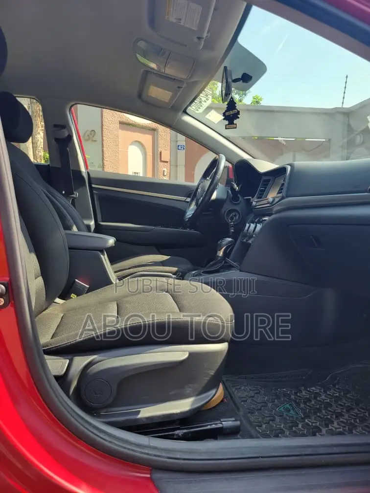Hyundai Elantra 2020 Rouge