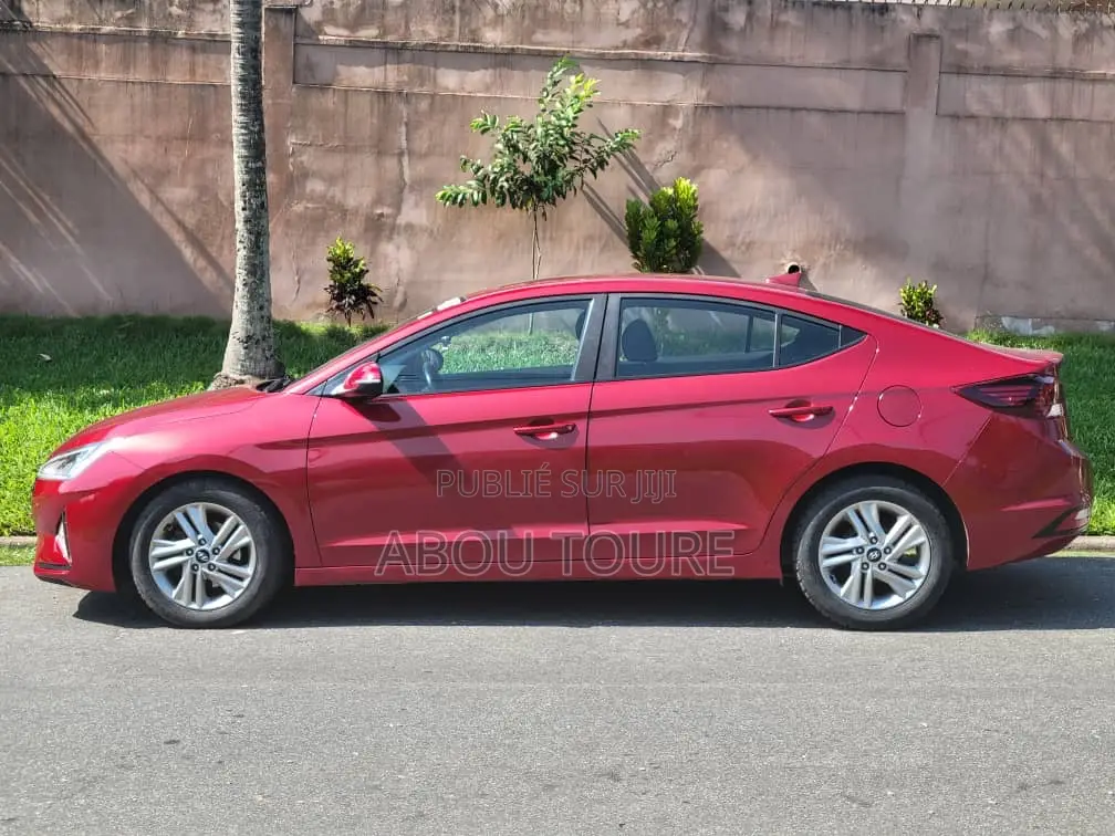 Hyundai Elantra 2020 Rouge