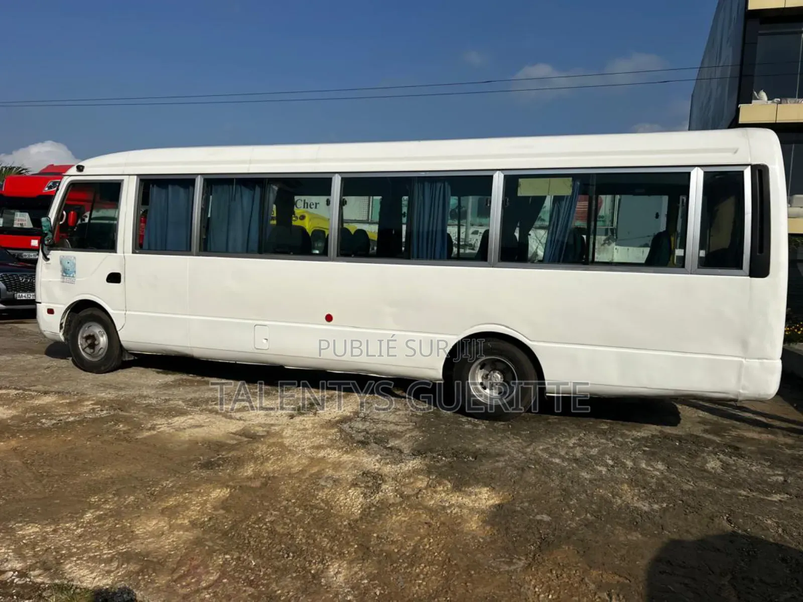 Mitsubishi Canter 2016 Blanc