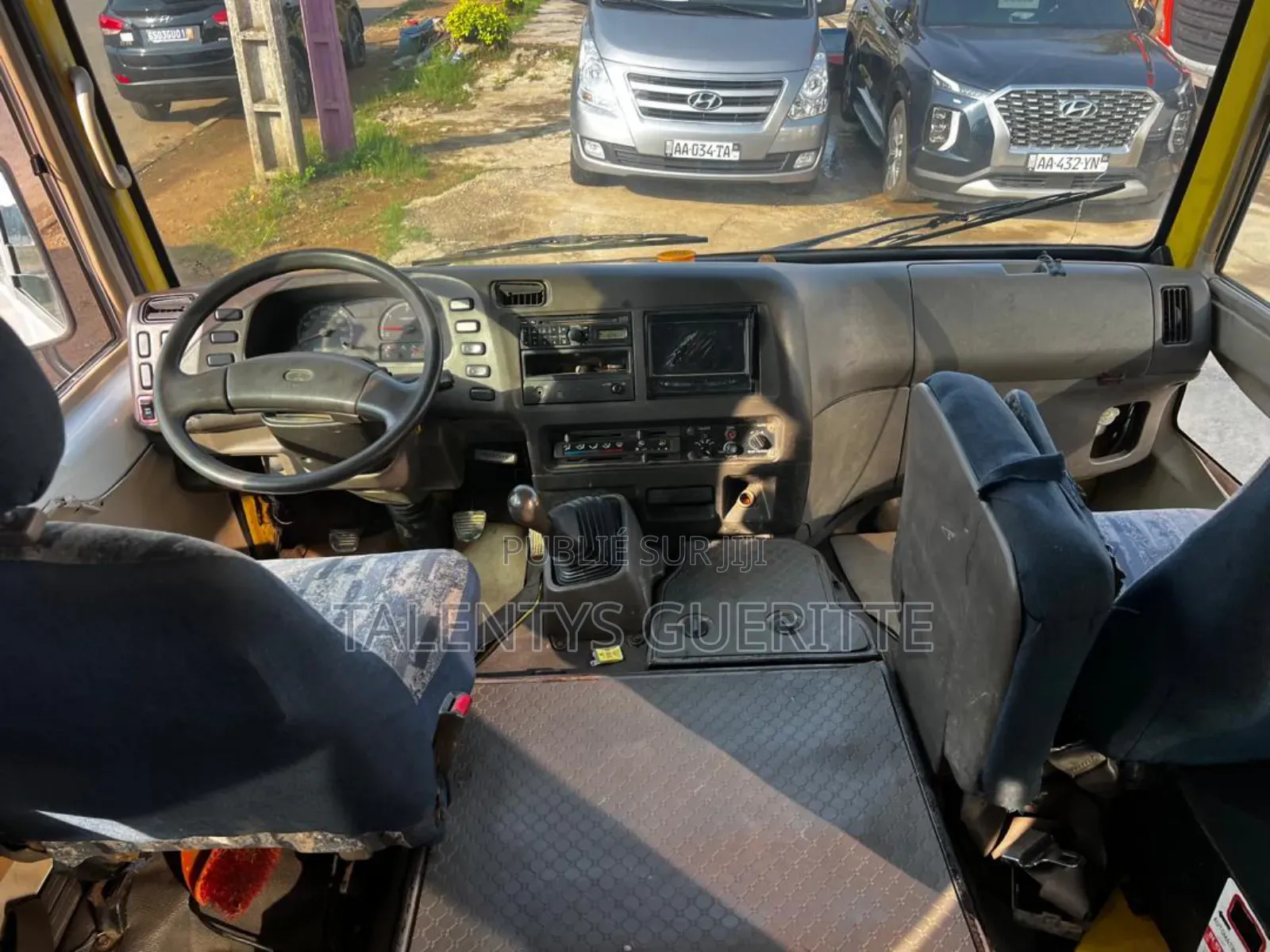 Mitsubishi Canter 2016 Blanc