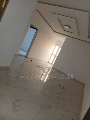 2chbre Appartement dans Lascoco Maison, Cocody à Louer