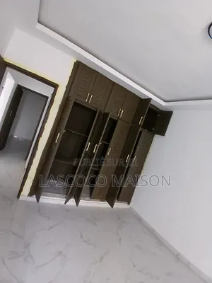 2chbre Appartement dans Lascoco Maison, Cocody à Louer