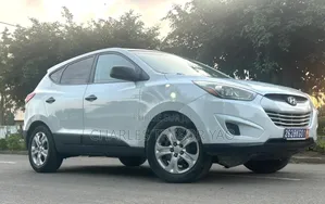 Photo - Hyundai Tucson Limited AWD 2015 Blanc