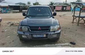 Photo - Mitsubishi Pajero 2005 Vert