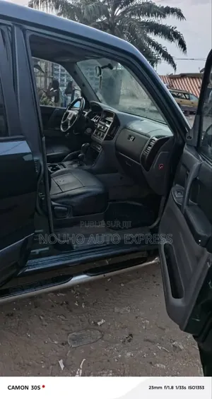 Mitsubishi Pajero 2005 Vert