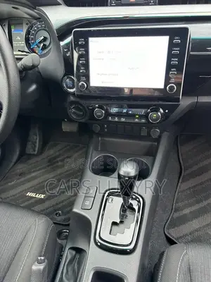 Toyota Hilux 2023 Black