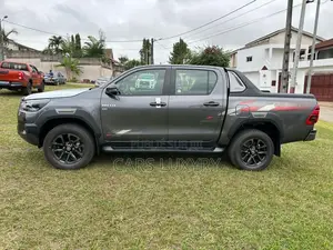 Toyota Hilux 2023 Black