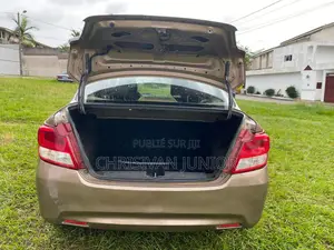 Suzuki Dzire 2023 Marron