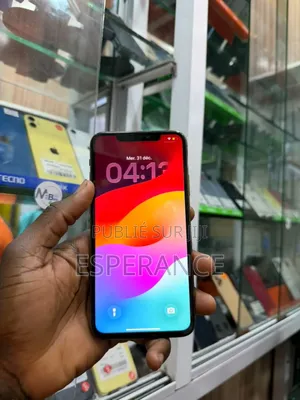 Apple iPhone 11 Pro Max 64 GB Doré