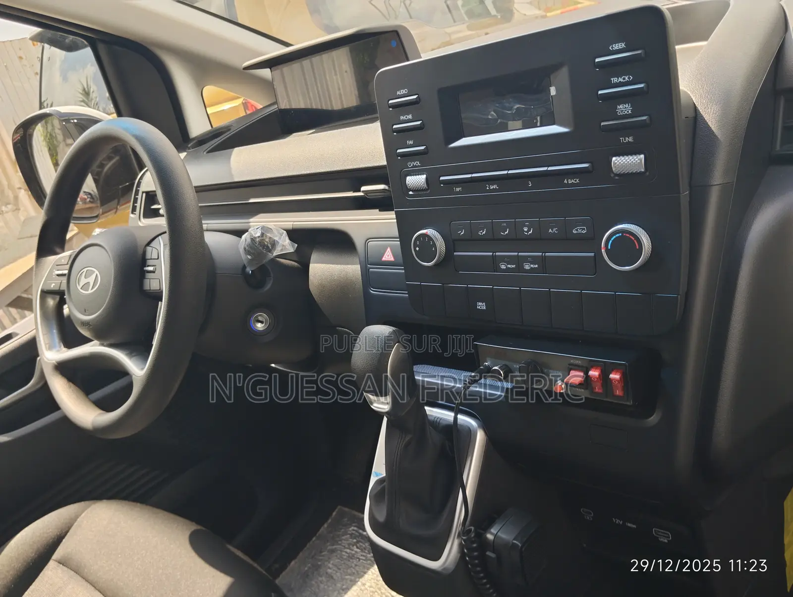 New Hyundai Staria 2025 Blanc