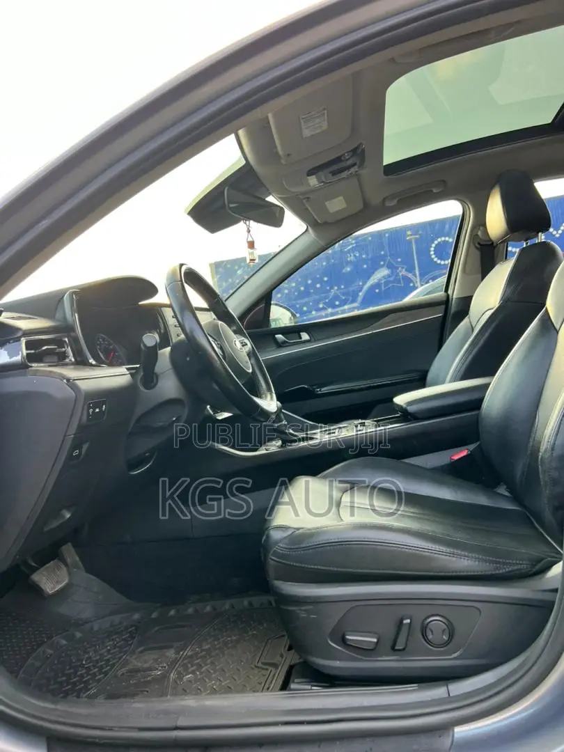 Kia K5 EX 2022 Gris
