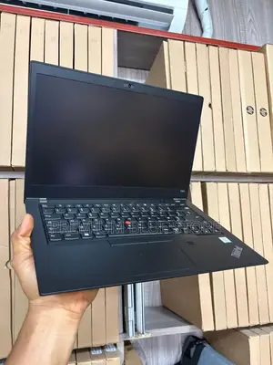 Neuf Lenovo ThinkPad T480s 16GB Intel Core I7 SSD 512GB