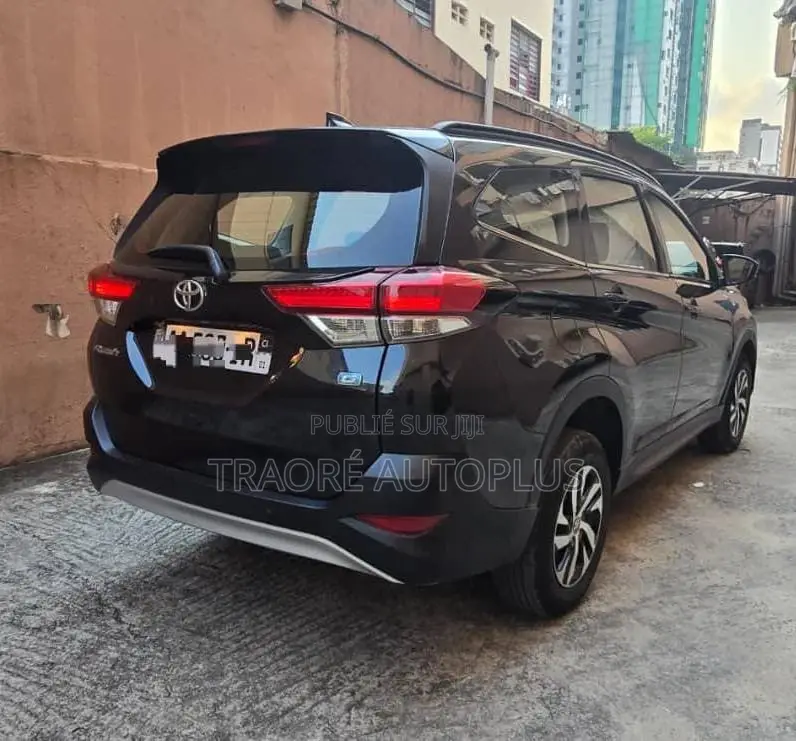 New Toyota Rush 2024 Black