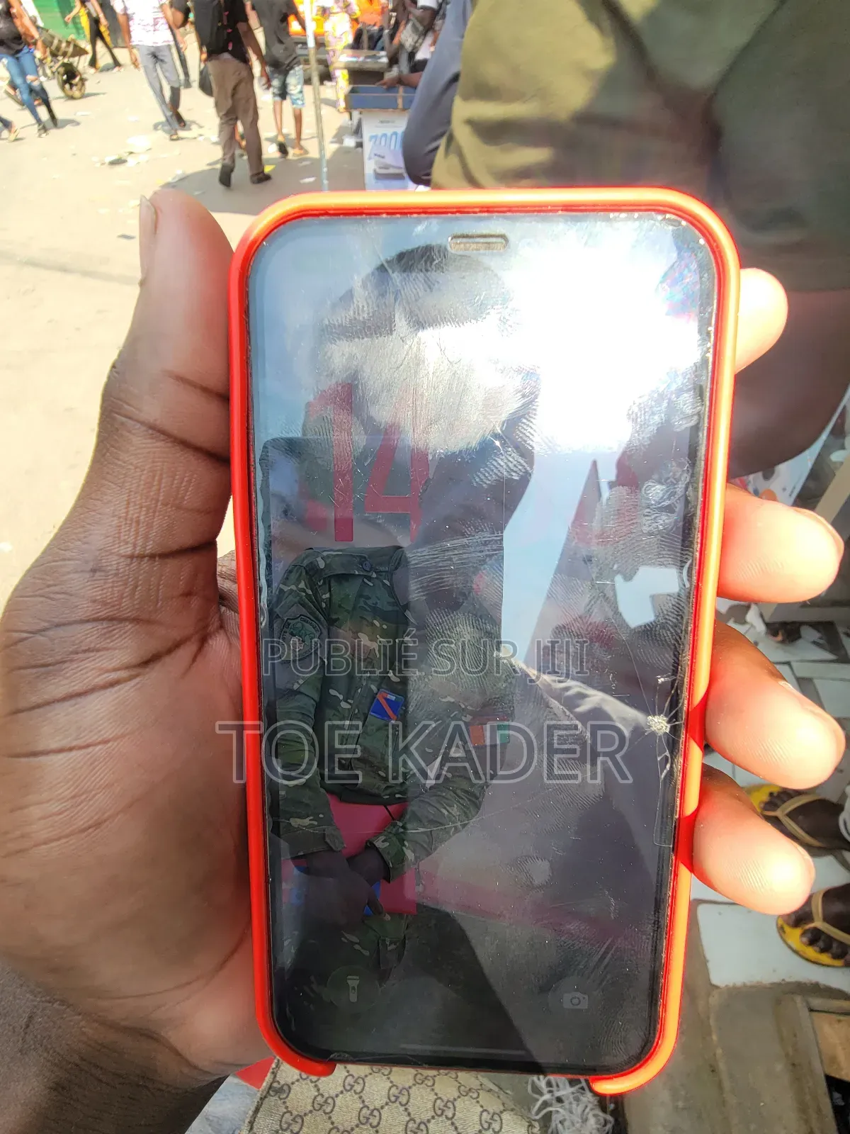 Apple iPhone 12 64 GB Rouge