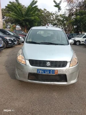 Suzuki Ertiga 2015 Gris