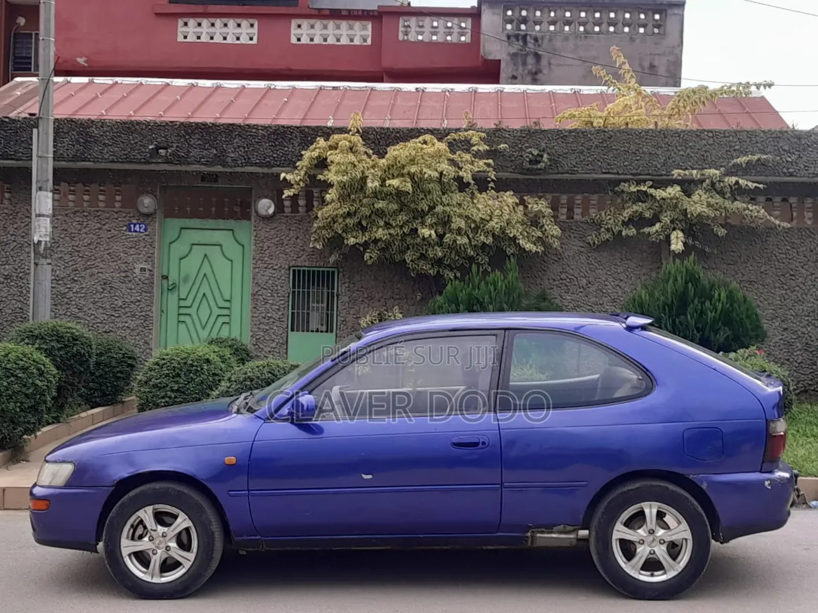 Toyota Corolla 1996 Blue