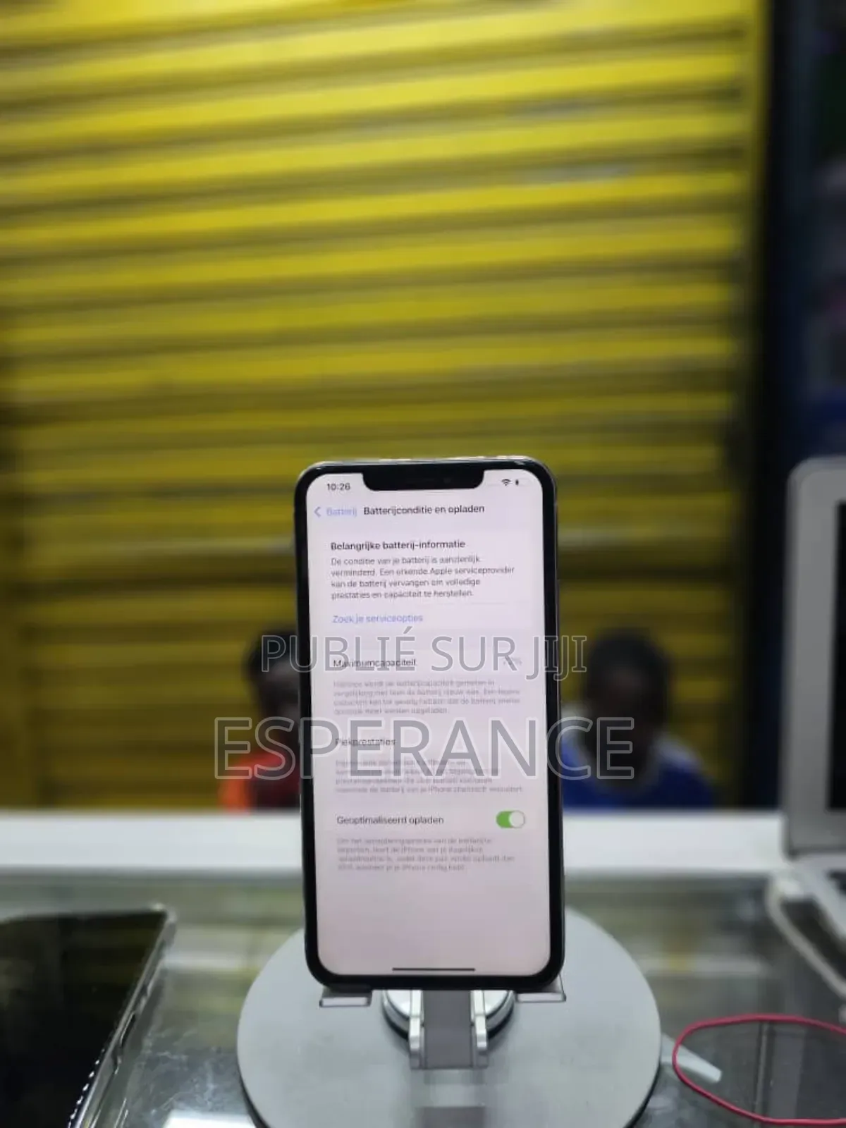 Apple iPhone 11 Pro Max 64 GB Doré