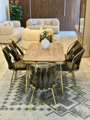 Table De Salle À Manger Neuf