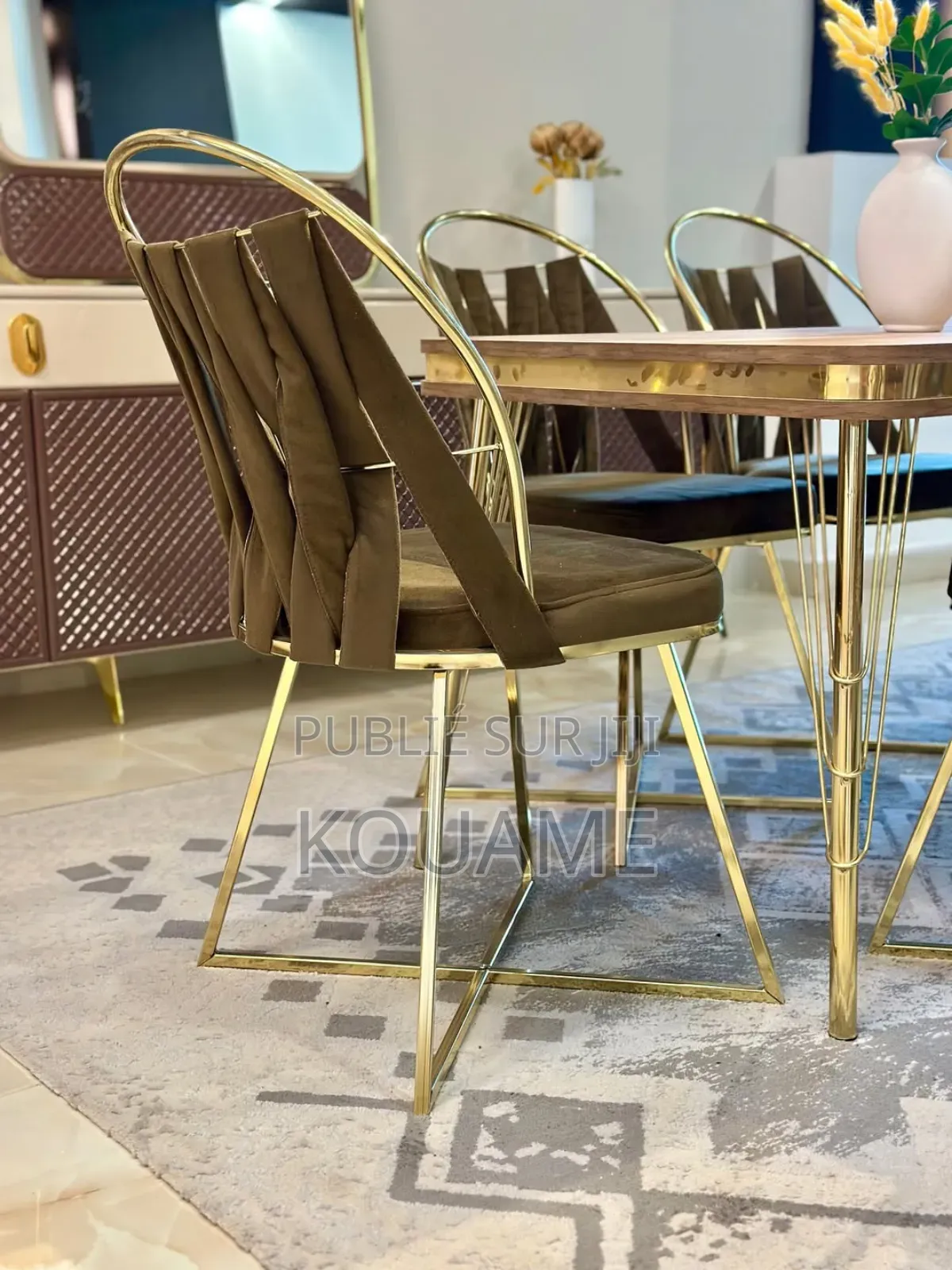 Table De Salle À Manger Neuf