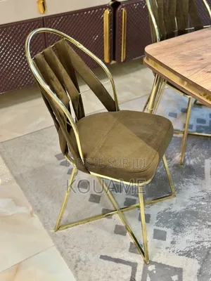 Table De Salle À Manger Neuf