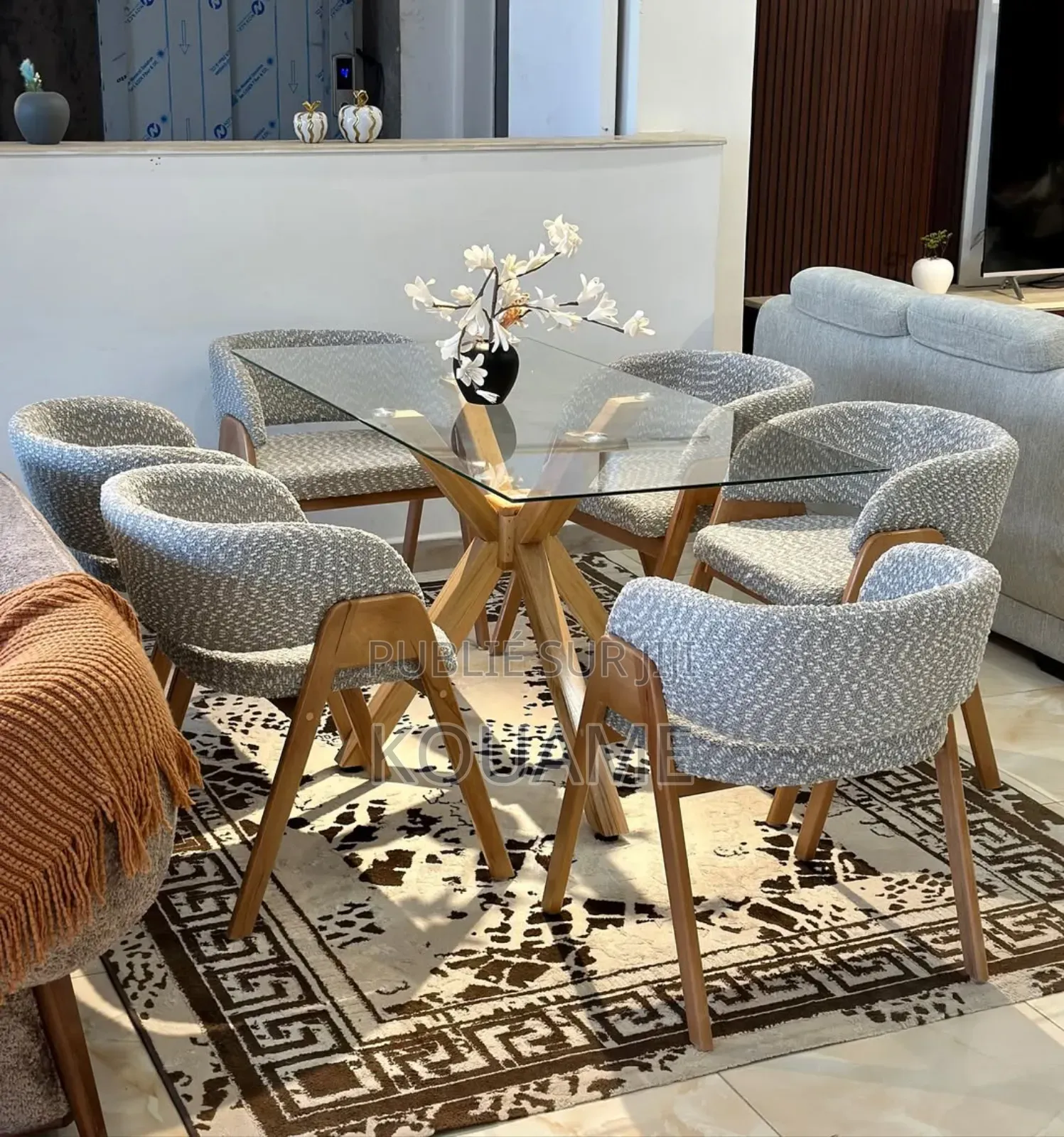 Table Vitré a 6 Chaises Neuf