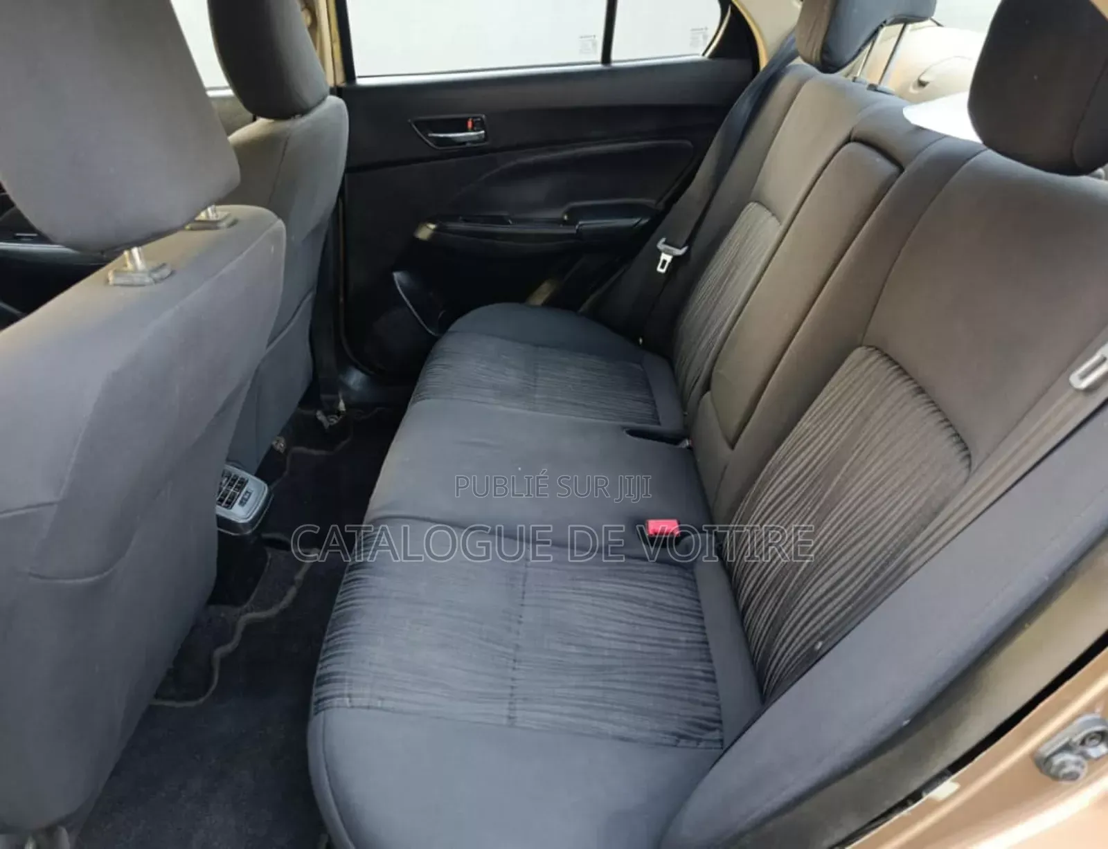 Suzuki Dzire 2024 Marron