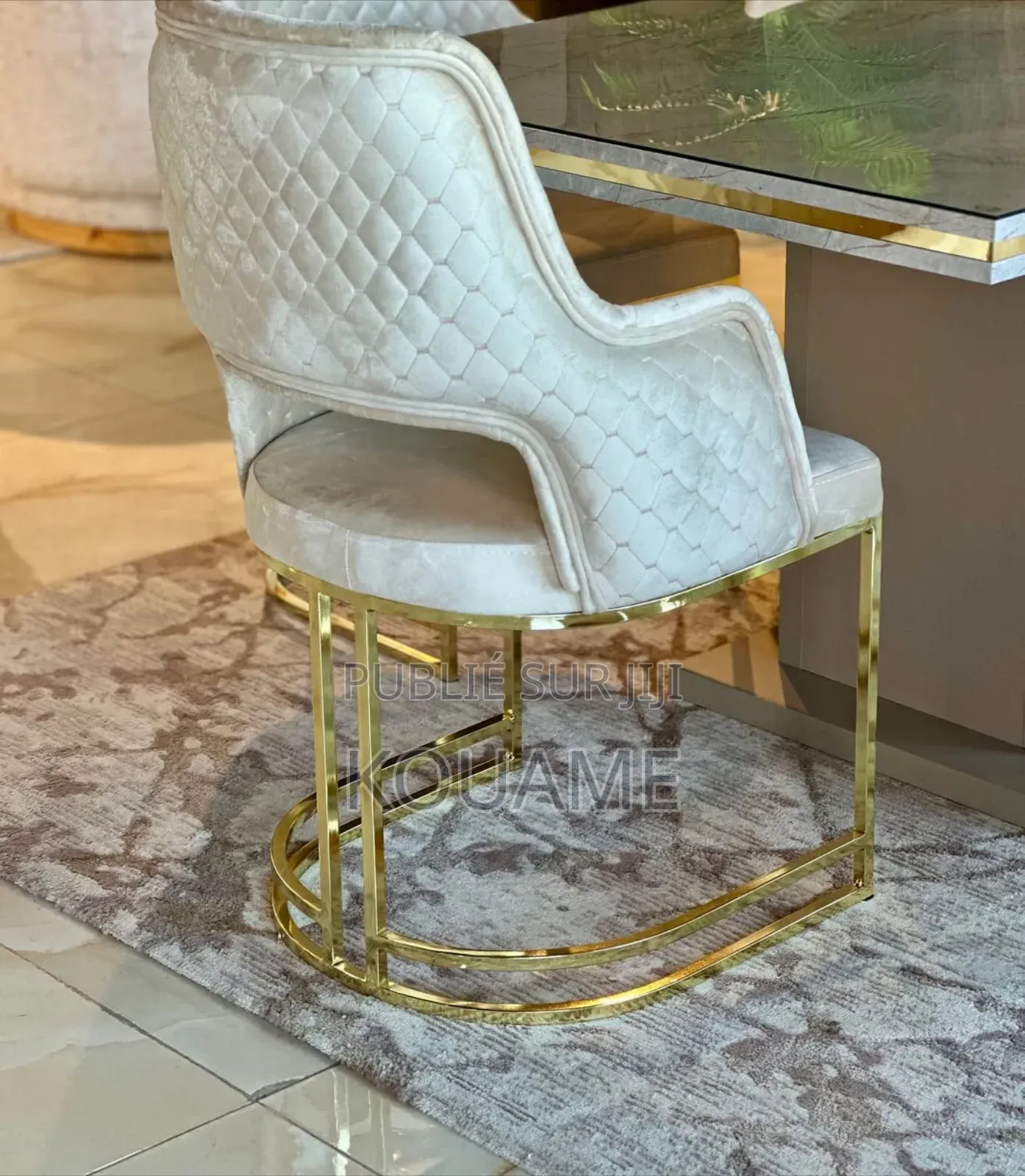 Table À Manger Vvip Neuf